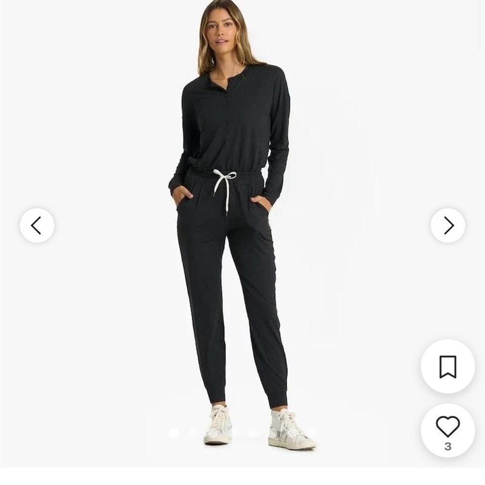 Vuori Black Long-Sleeve Jogger Jumpsuit with White Drawstring NWOT Size S